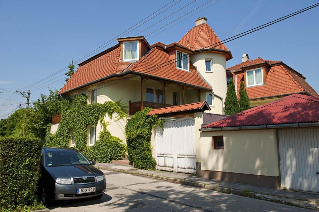 Szent Kristof Panzio Esztergom Exterior foto